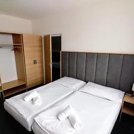 Horský Jelenovská 3*