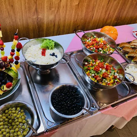 Hotel Horsky Jelenovska S Bazenem V Cene 3*