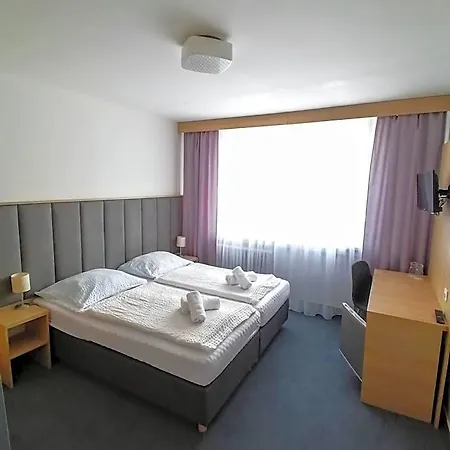 Horský Jelenovská S Bazénem V Ceně Hotel Valašské Klobouky