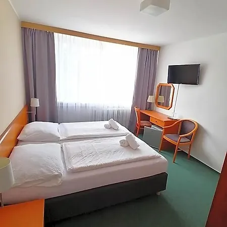 Hotel Horský Jelenovská S Bazénem V Ceně Valašské Klobouky