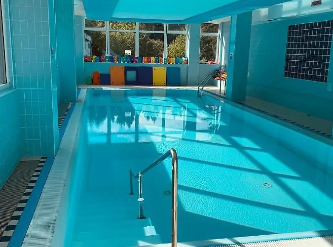 Horsky Jelenovska S Bazenem V Cene Hotel