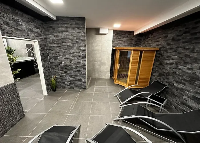 Horsky Jelenovska S Bazenem V Cene Hotel 3*