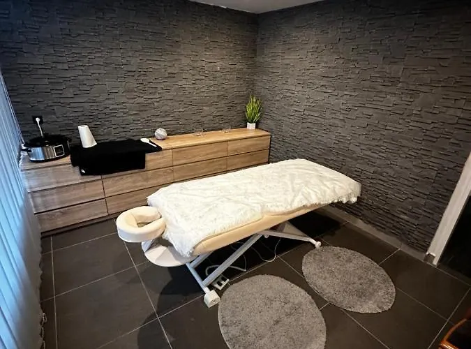 Horsky Jelenovska S Bazenem V Cene Hotel