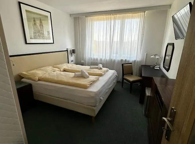 Horsky Jelenovska S Bazenem V Cene Hotel Valašské Klobouky