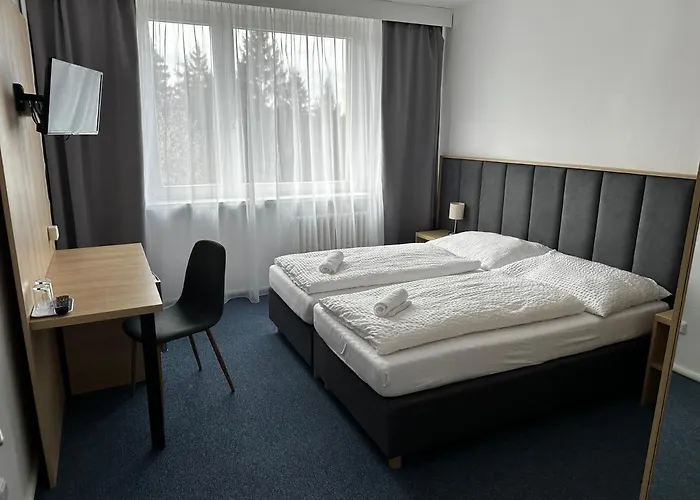 Hotel Horsky Jelenovska S Bazenem V Cene 3*
