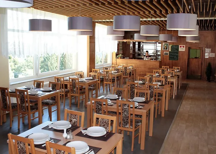 Horsky Jelenovska S Bazenem V Cene 3*