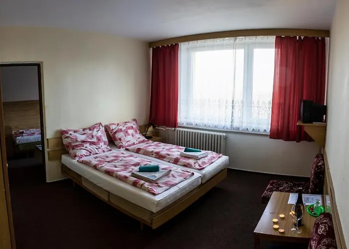 Horsky Jelenovska S Bazenem V Cene 3* Valašské Klobouky
